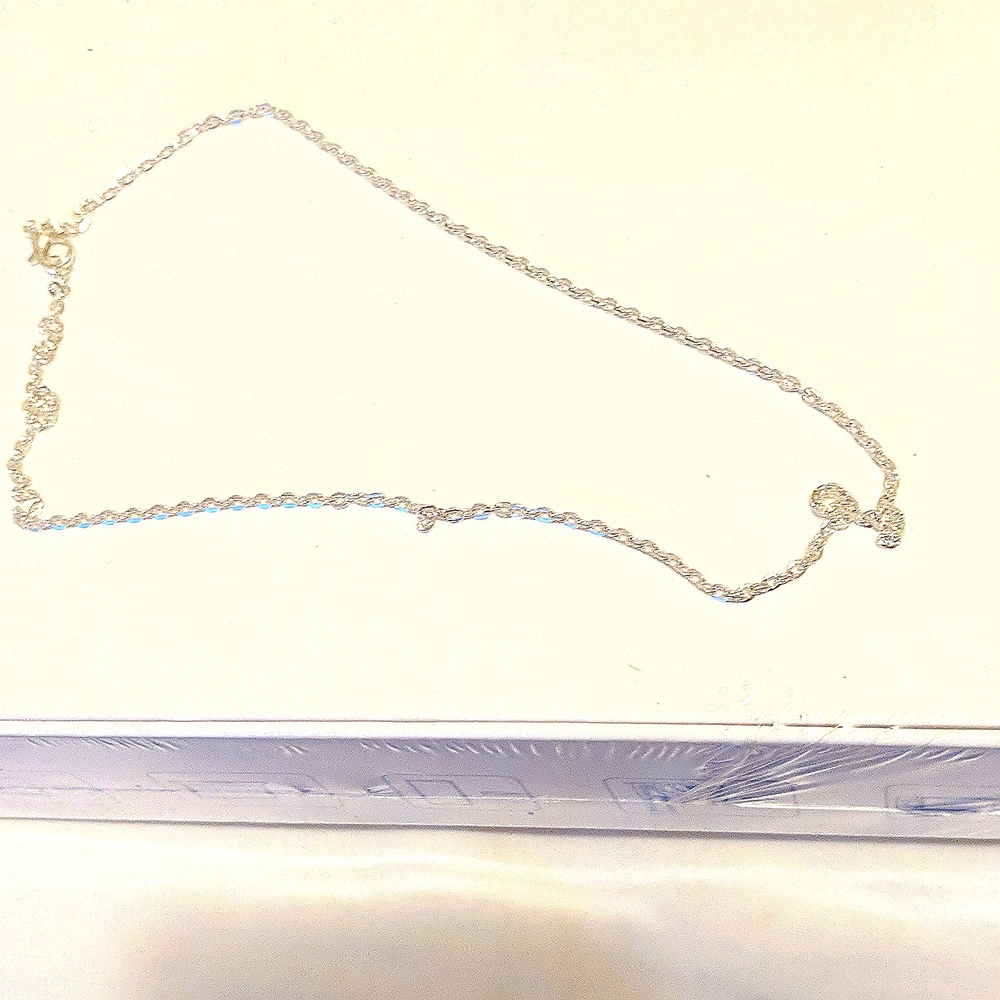 Beaded Chakra Necklace with 92.5% sterling silver chain and a wooden jewelry box - Picture 8 of 8